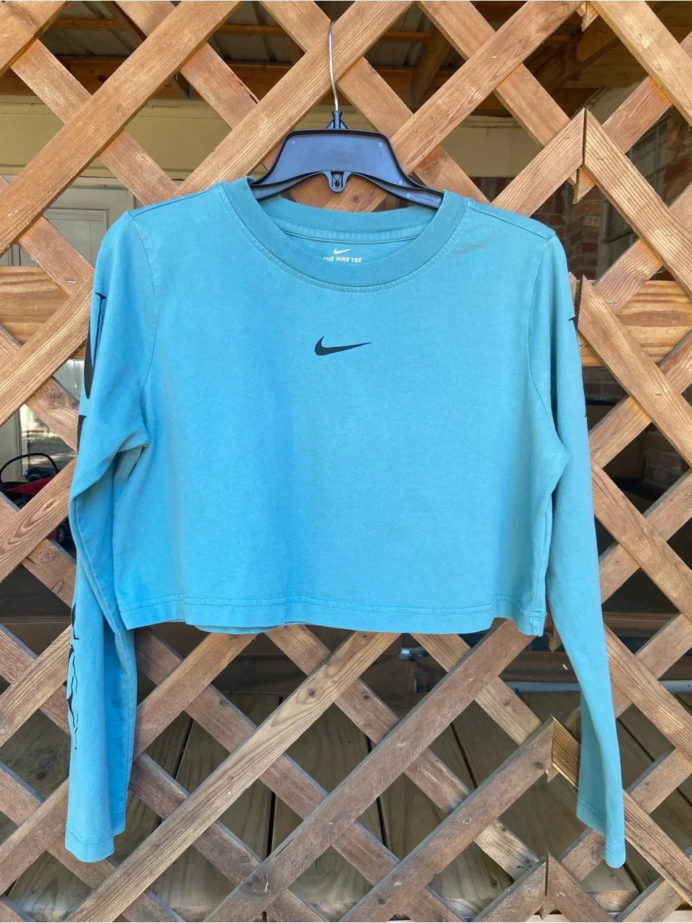 Nike Teal (blue / green) Long Sleeve Cropped Top Size L